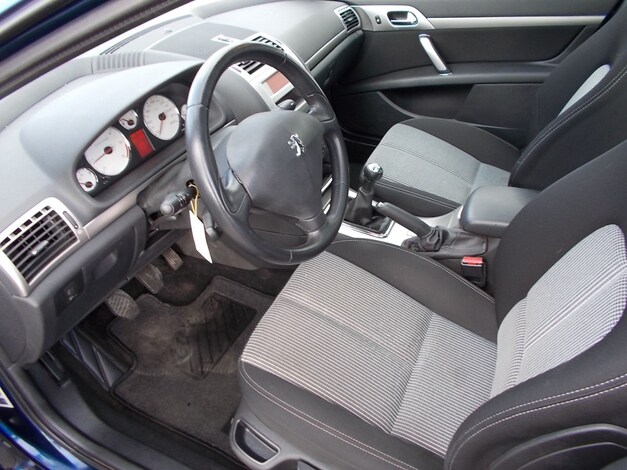 Peugeot-407