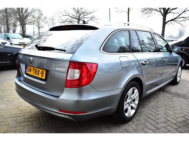 Skoda-Superb
