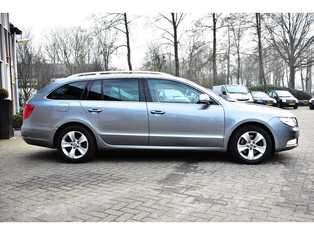 Skoda-Superb