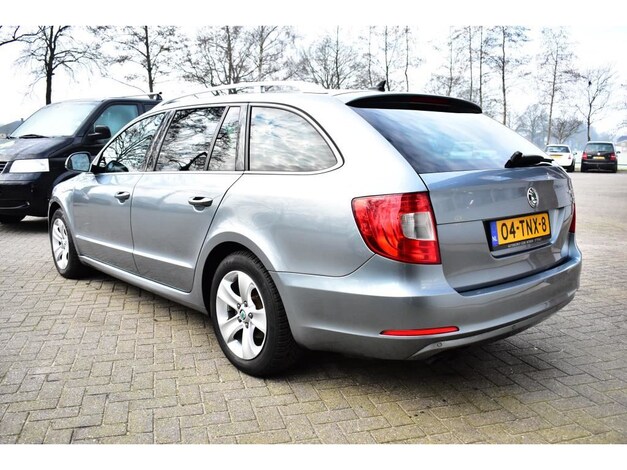 Skoda-Superb