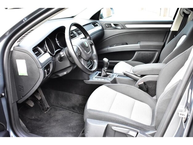 Skoda-Superb