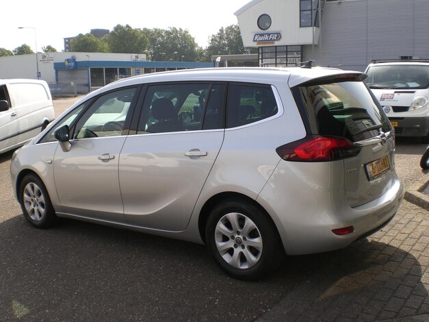 Opel-Zafira