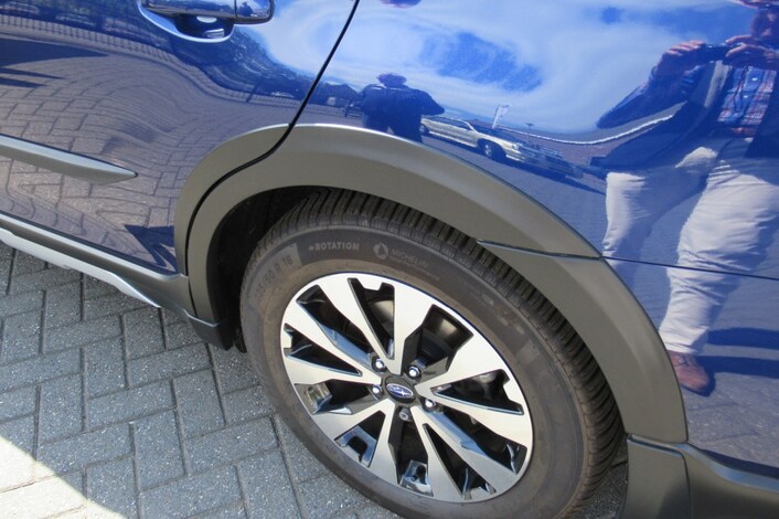 Subaru-Legacy