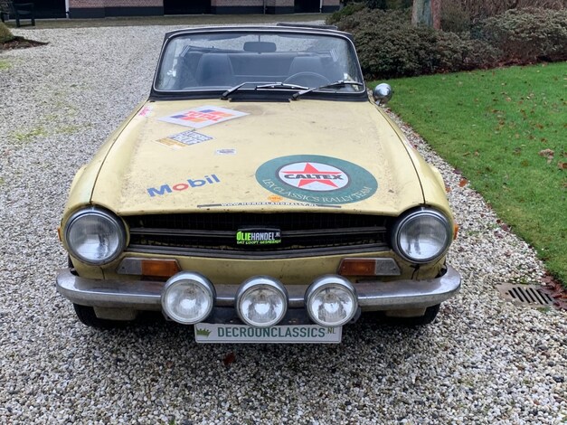 Triumph-TR6