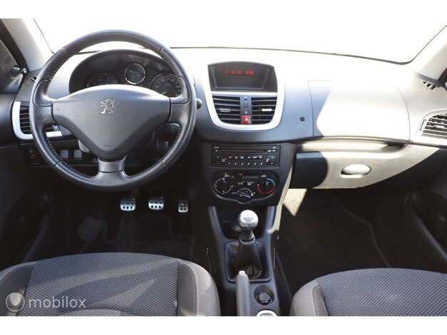 Peugeot-206