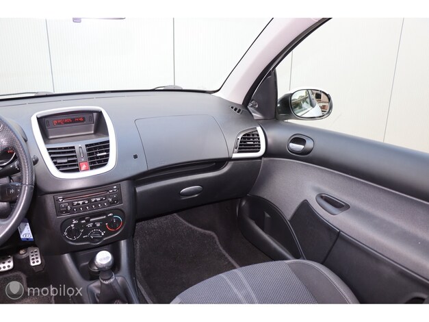 Peugeot-206