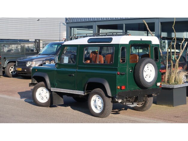 Land Rover-Defender