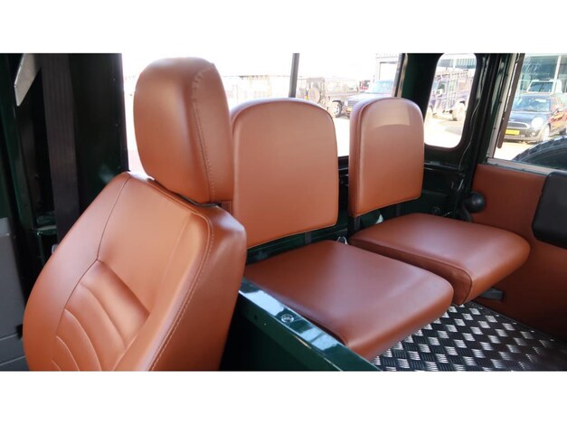 Land Rover-Defender