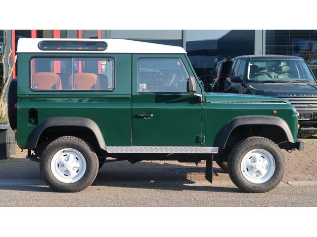 Land Rover-Defender