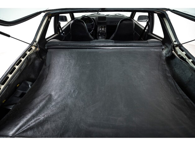 Porsche-944
