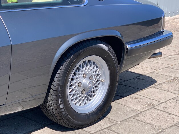 Jaguar-XJ-S