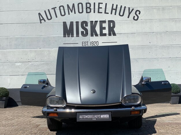 Jaguar-XJ-S