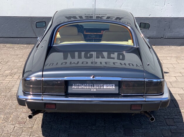 Jaguar-XJ-S