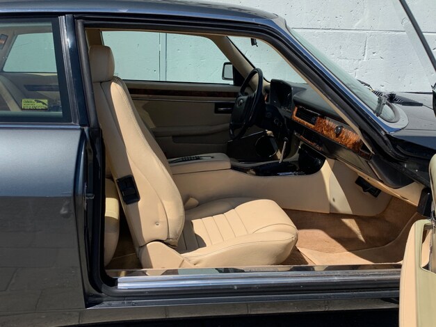 Jaguar-XJ-S