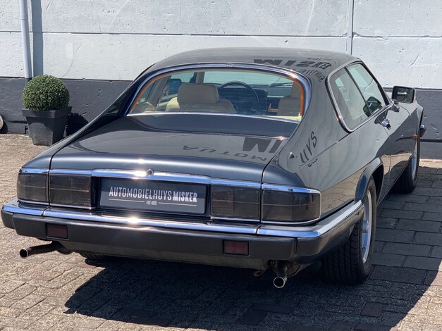 Jaguar-XJ-S