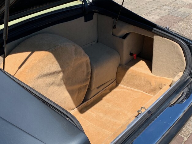 Jaguar-XJ-S