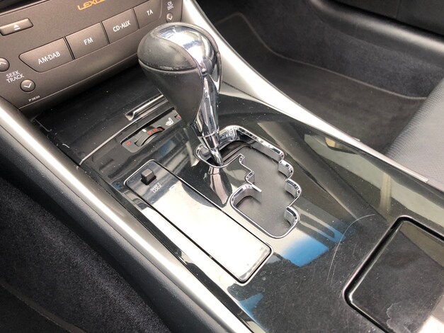 Lexus-IS