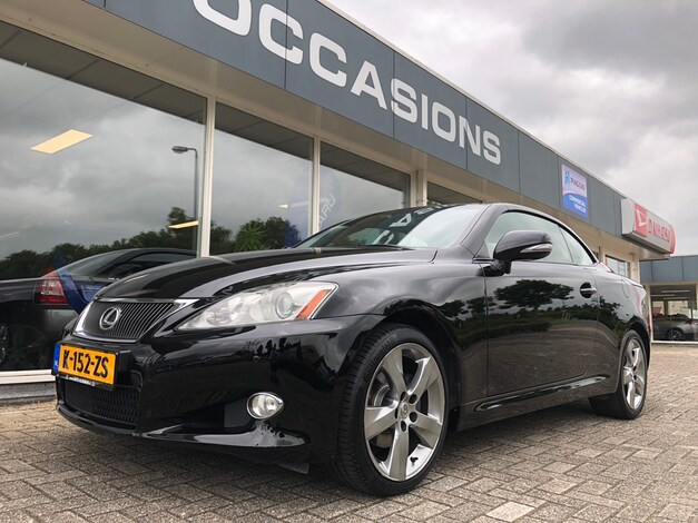 Lexus-IS