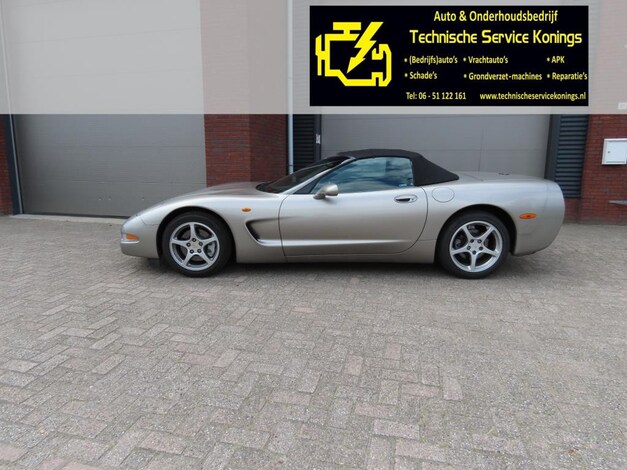 Chevrolet-Corvette