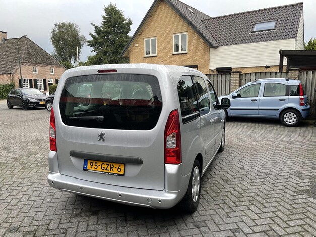 Peugeot-Partner Tepee