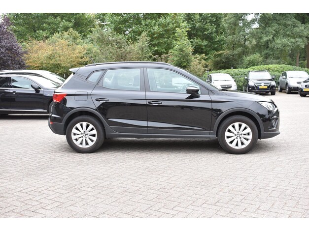 Seat-Arona