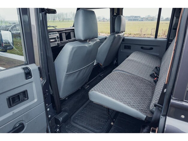 Land Rover-Defender