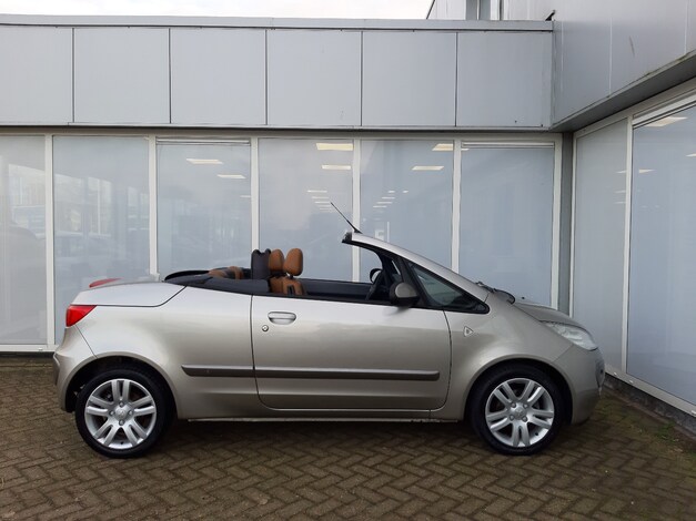 Mitsubishi-Colt