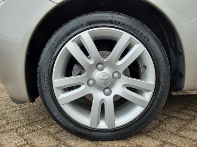 Mitsubishi-Colt