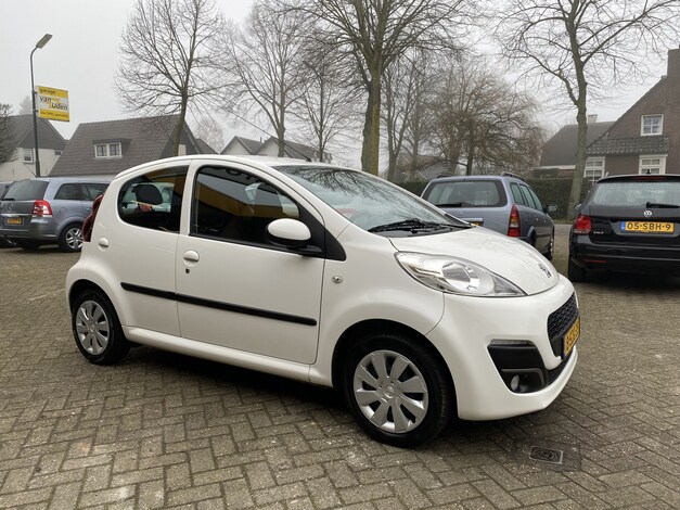 Peugeot-107