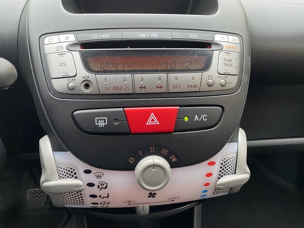 Peugeot-107
