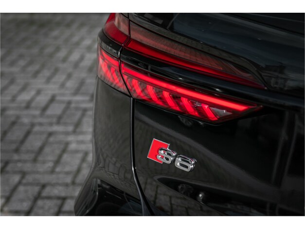 Audi-S6