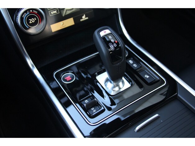 Jaguar-XE