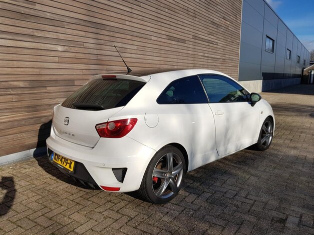 Seat-Ibiza