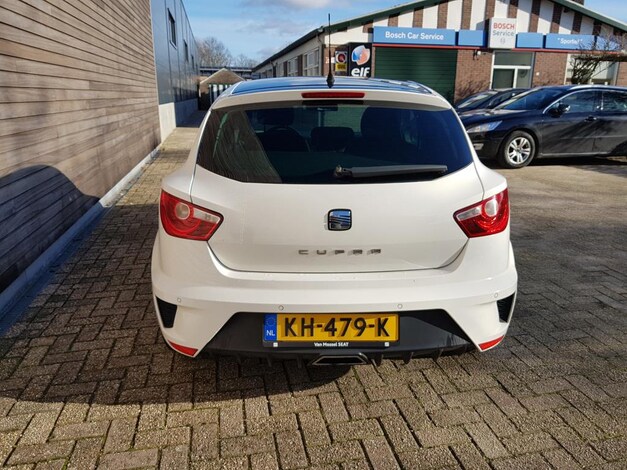 Seat-Ibiza