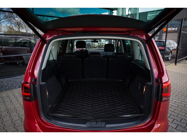 Volkswagen-Sharan