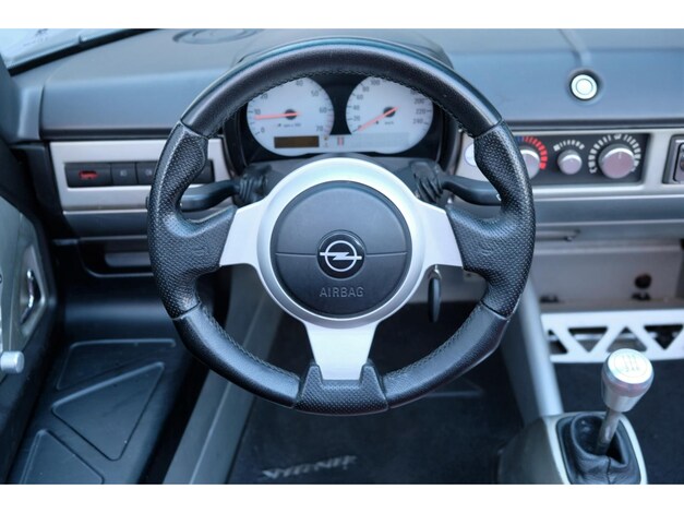 Opel-Speedster