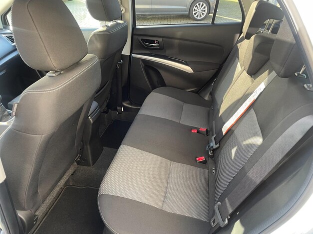 Suzuki-SX4