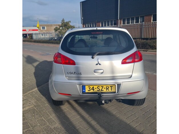 Mitsubishi-Colt