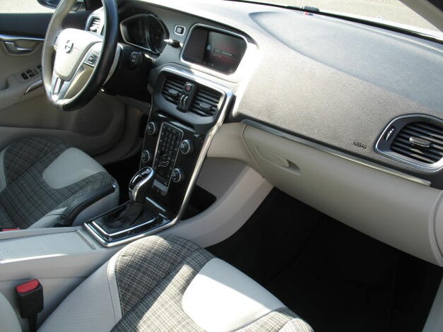 Volvo-V40