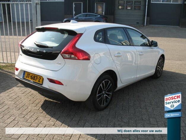 Volvo-V40