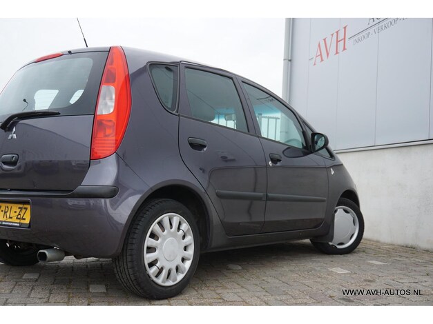 Mitsubishi-Colt