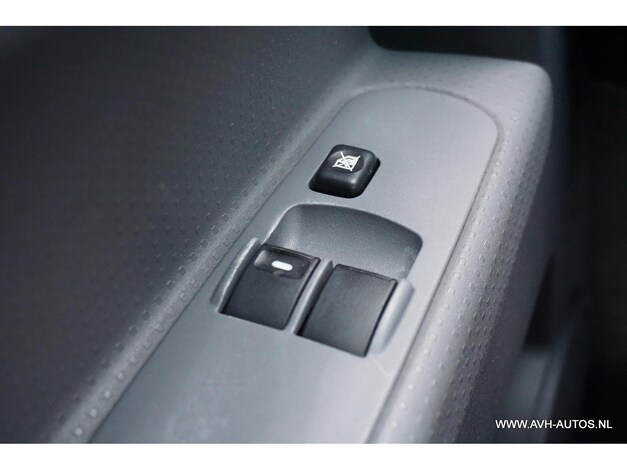 Mitsubishi-Colt