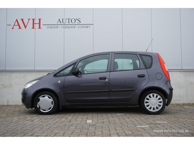 Mitsubishi-Colt