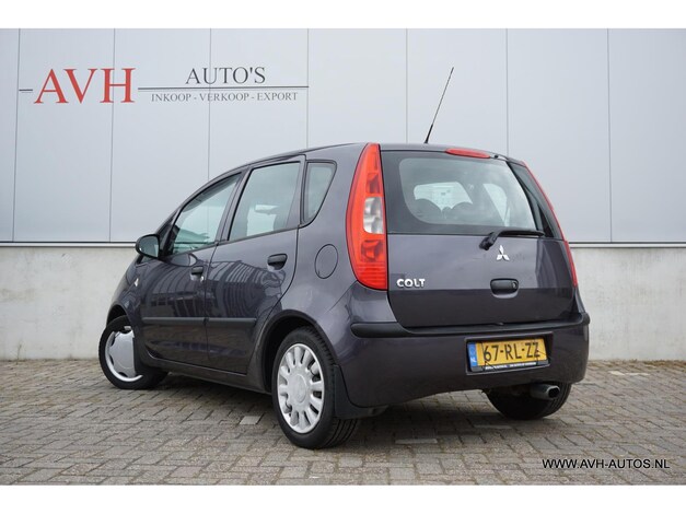 Mitsubishi-Colt