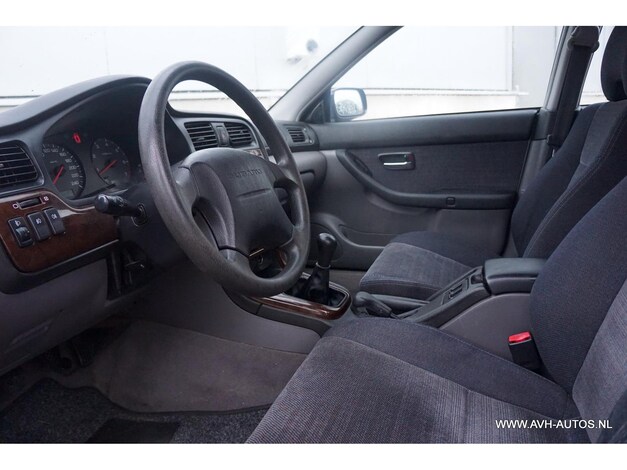 Subaru-Legacy