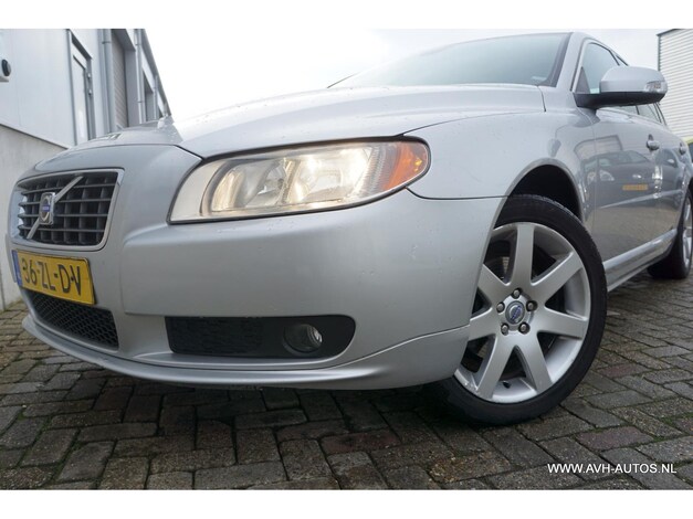 Volvo-S80