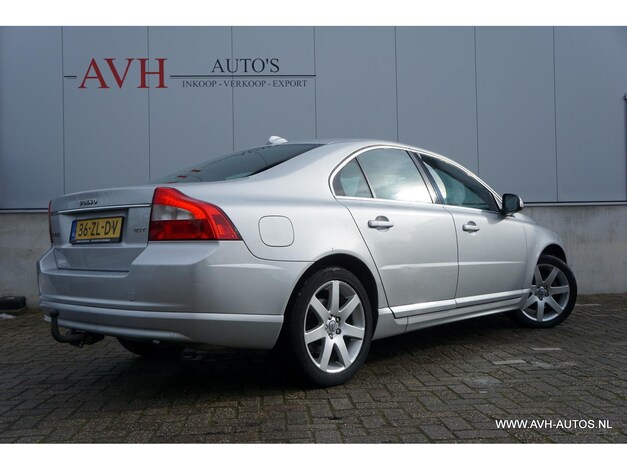Volvo-S80