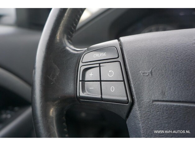 Volvo-S80