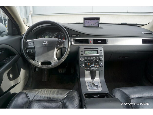 Volvo-S80