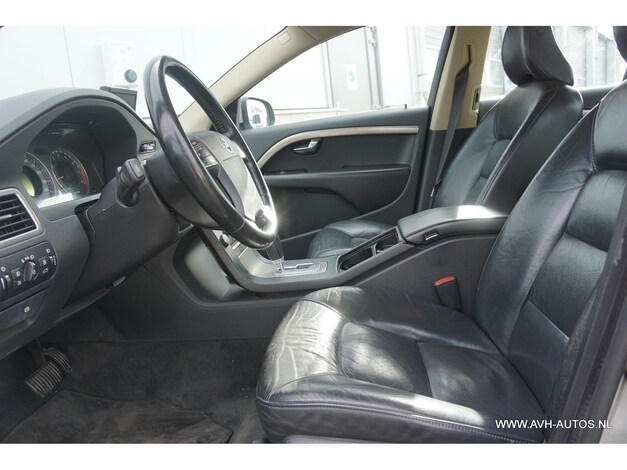 Volvo-S80